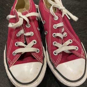 Girl’s Converse